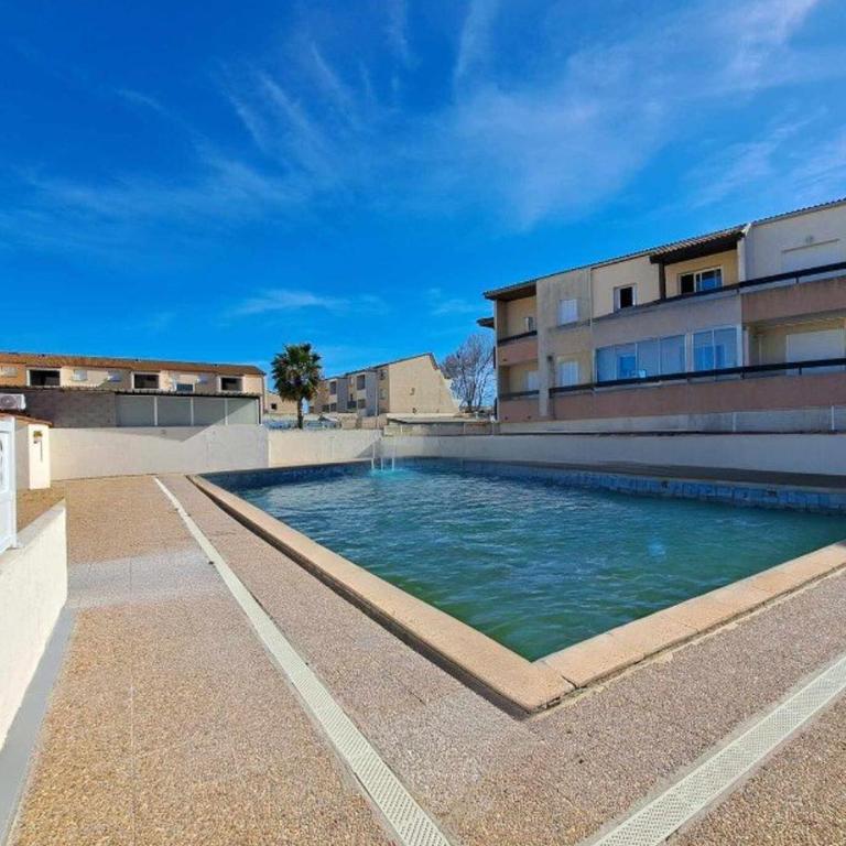 Maison 3 pièces, 5 couchages avec terrasse et piscine, parking privé, à Marseillan - FR-1-326-705 - Maison de Vacances - 11
