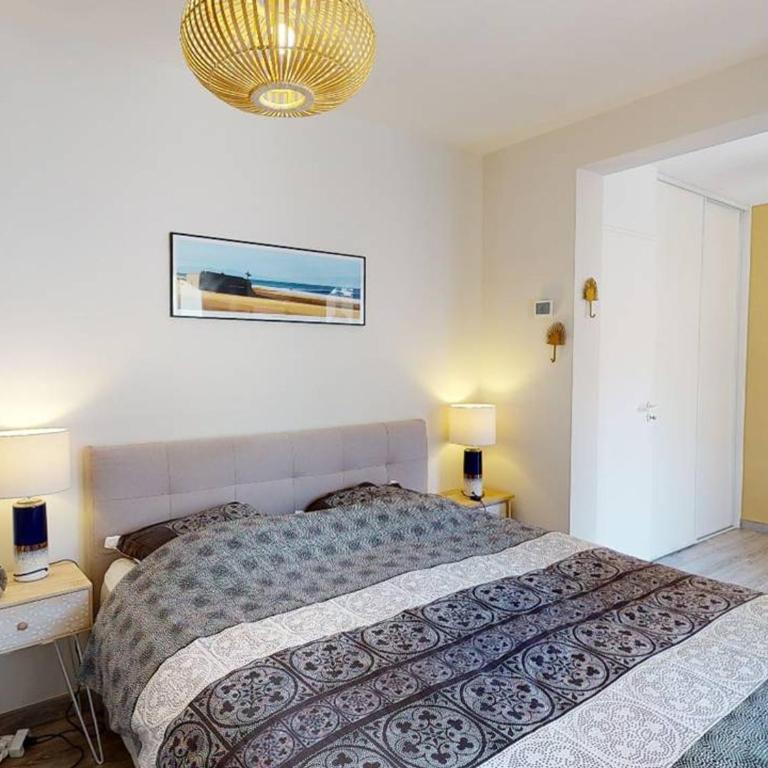 Villa confortable avec piscine, proche plage, 3 chambres, grand séjour, patio, WIFI, équipement complet - FR-1-413-87 - Maison de Vacances - 9