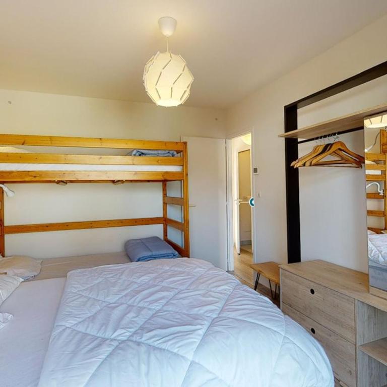 Villa confortable avec piscine, proche plage, 3 chambres, grand séjour, patio, WIFI, équipement complet - FR-1-413-87 - Maison de Vacances - 14
