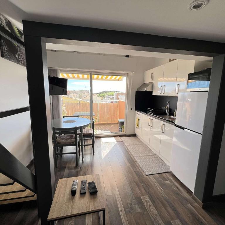 Studio mezzanine avec clim, piscine, proche plage, ascenseur, lave-linge - FR-1-702-27 - Monolocale - 12