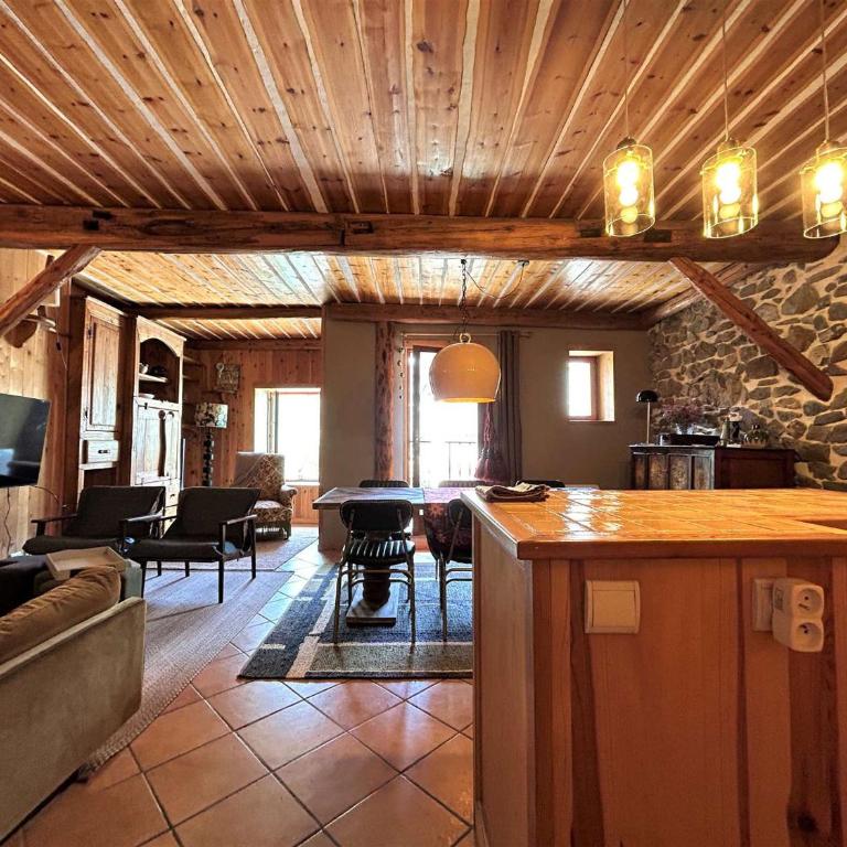 Appartement lumineux 3 pièces – Centre station Serre Chevalier, 4 pers, à 600m des pistes - Appartement 2 Chambres - 17