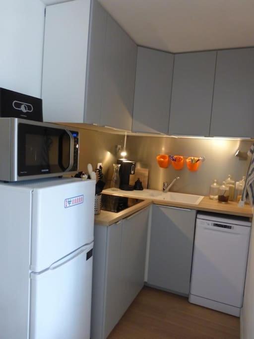 Appartement cosy, vue sur parc, 3 mins plage Benoit - Two-Bedroom Apartment - 11