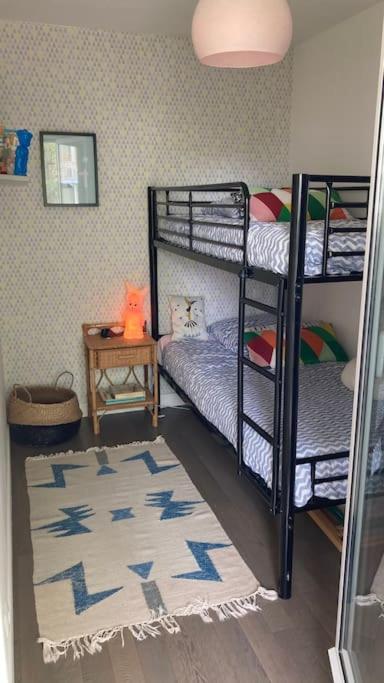 Appartement cosy, vue sur parc, 3 mins plage Benoit - Two-Bedroom Apartment - 14
