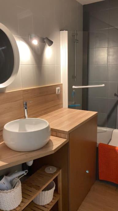 Appartement cosy, vue sur parc, 3 mins plage Benoit - Two-Bedroom Apartment - 18