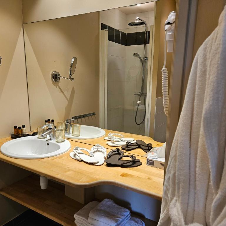 La Fraîchette-Hôtel & Spa - Double Room with Garden View 8 - 9