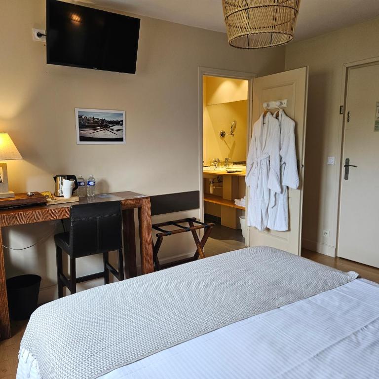 La Fraîchette-Hôtel & Spa - Double Room with Garden View 8 - 13