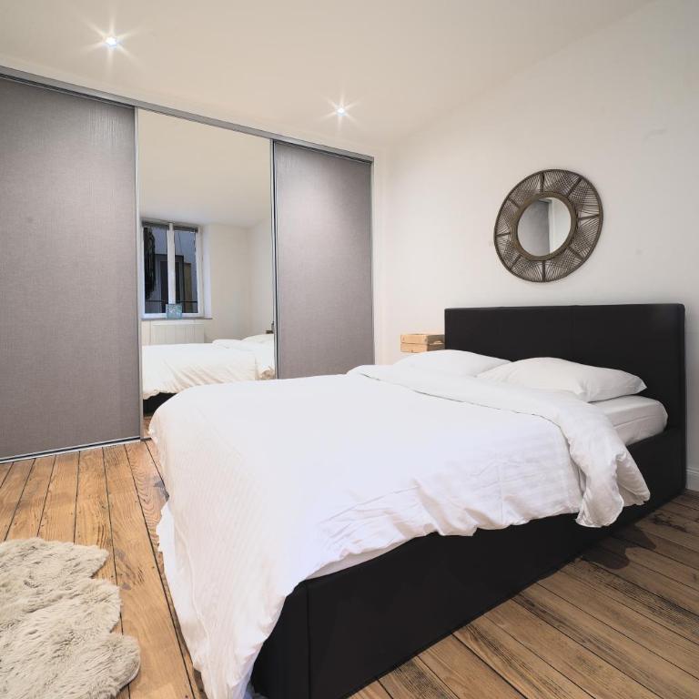 UnSejourAMetz - Les douillets, du T2 au T3, hyper-centre - Appartement 2 Chambres - 3