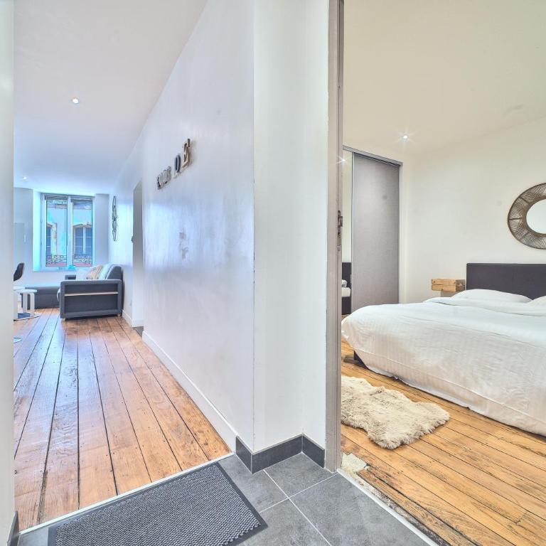 UnSejourAMetz - Les douillets, du T2 au T3, hyper-centre - Appartement 2 Chambres - 4