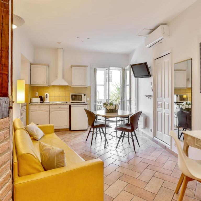 La Villa des Consuls - Gîte de tourisme de charme - Appartement avec Terrasse (Rez-de-Chaussée) - 3