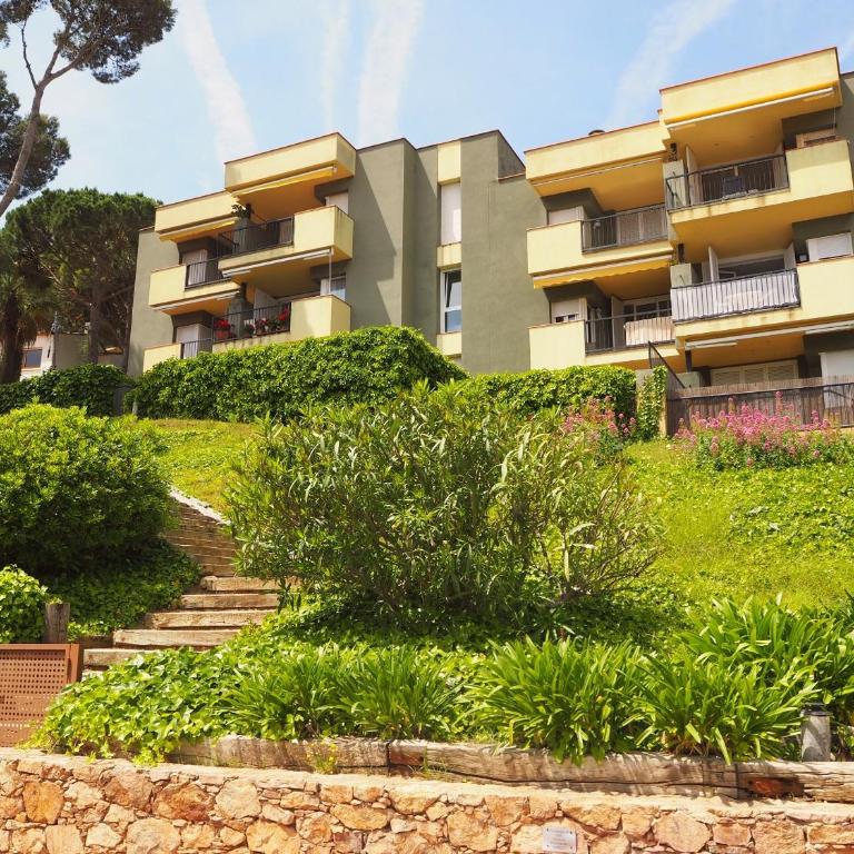 Apartament reformat, Wi Fi, parking, piscina, AC - Apartamento de 2 dormitorios - 22