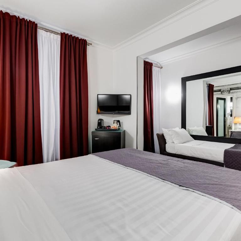Residenza A -Via Veneto Fashion Rooms -self check-in - Camera Familiare - 4