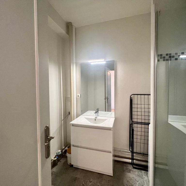 Le Soleil Levant - Beau T3 moderne et lumineux - Appartement 2 Chambres - 22