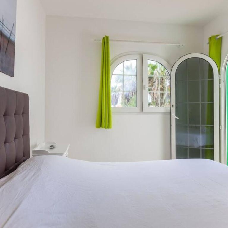 3. Boutique Art Villa Aire - GB - Villa - 19