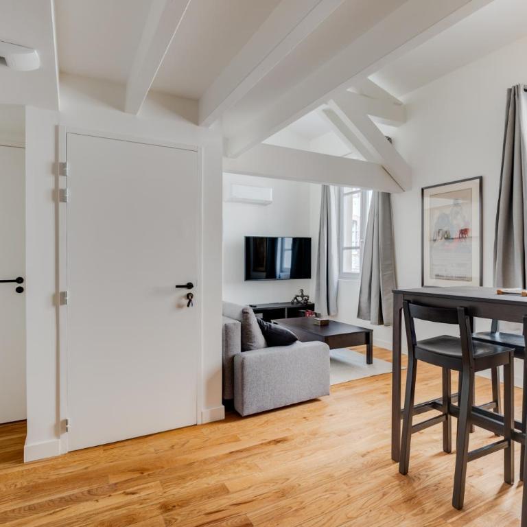 Ô Duplex Toulousain - Climatisation, WiFi, Netflix - Appartement 1 Chambre - 8