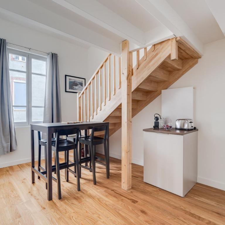 Ô Duplex Toulousain - Climatisation, WiFi, Netflix - Appartement 1 Chambre - 10