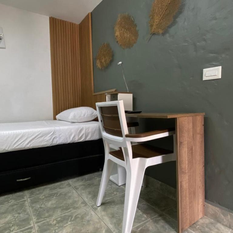 REST APARTMENT IN THE POBLADO - Apartamento de 2 dormitorios - 10