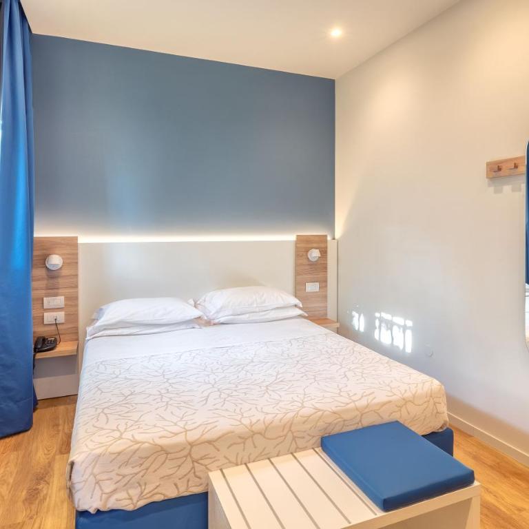 Hotel Gemma - Double or Twin Room with Swimming Pool Access - 4