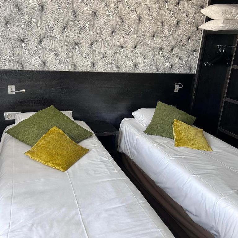 Logis Ax Hôtel Spa & Restaurant - Chambre Lits Jumeaux - Vue sur Montagne - 7