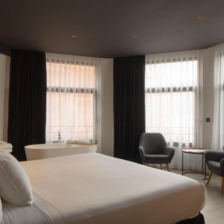 Hotel Tayko Bilbao - Deluxe King Room with River View - 1