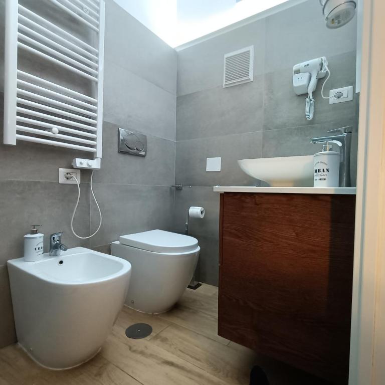 viaCatania16 - One-Bedroom Apartment - 14