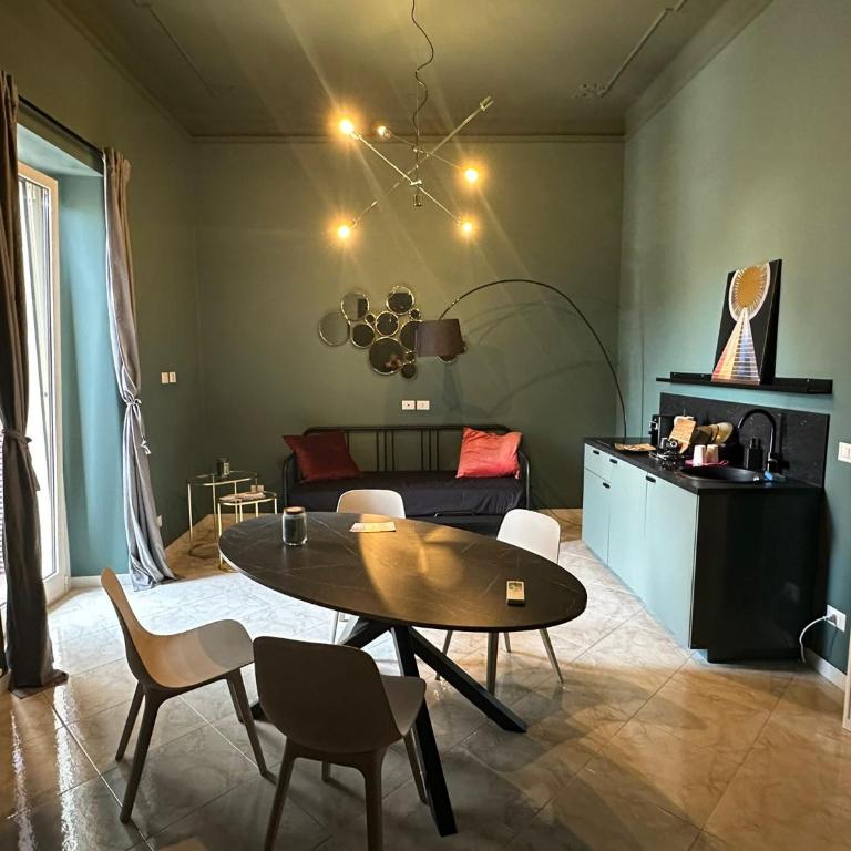Bari Holiday Garibaldi 74 - Suite con Vista Giardino - 9