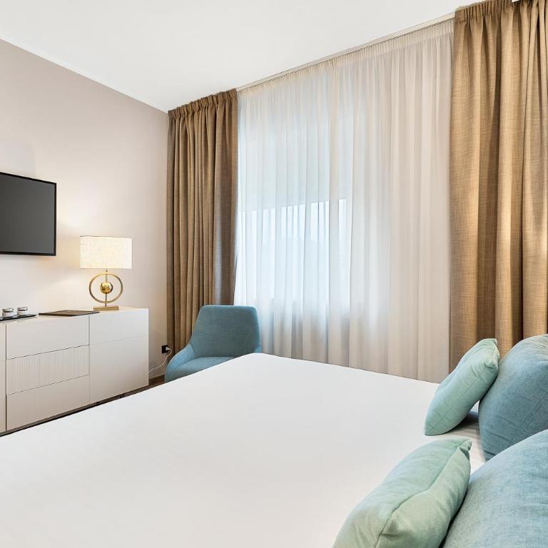 Hotel Excelsior - Camera Familiare Superior - 2