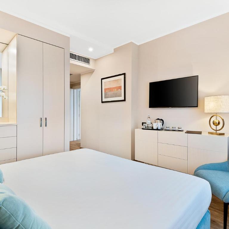 Hotel Excelsior - Camera Familiare Superior - 1