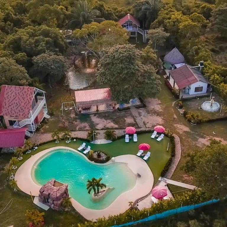 COVEÑITAS Cabaña SOL amplia con Piscina tipo PLAYA, Máximo 34 Personas - Cabaña de 1 dormitorio - 10