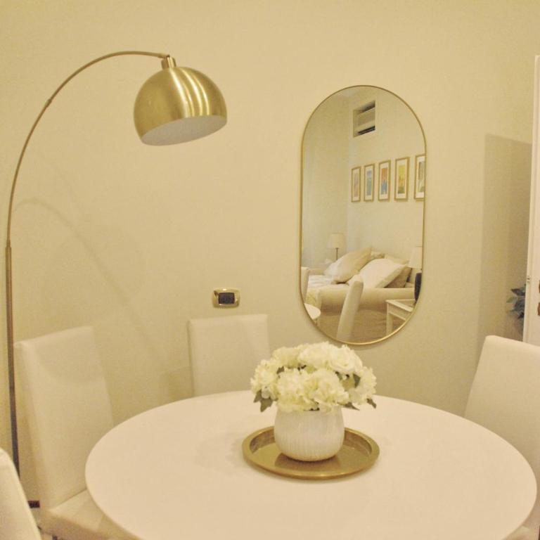 Tridente Storico Suites - Apartment with Balcony - 13