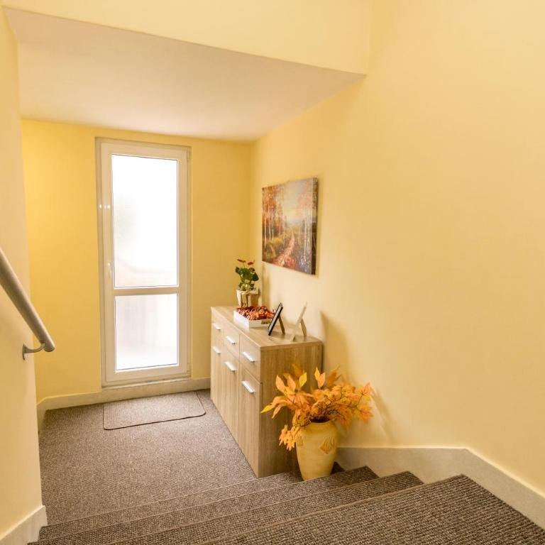 Apartmani F&M - One-Bedroom Apartment - 9