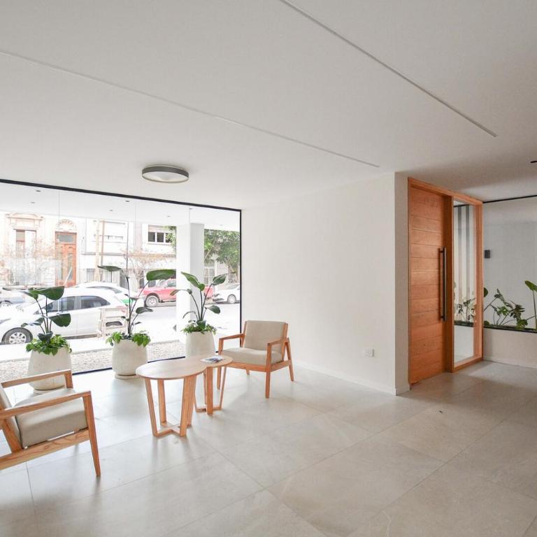 Luminoso Monoambiente II con Balcón 9no piso - Apartamento con balcón - 1