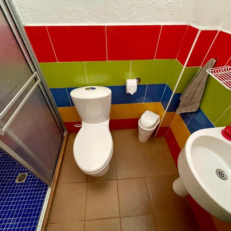 Hostal Tralala Salento - Cama en habitación compartida mixta de 8 camas - 1