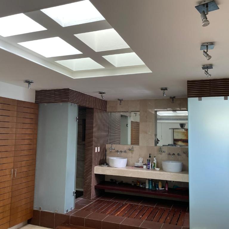 Casa para grandes Familias - Four-Bedroom House - 22
