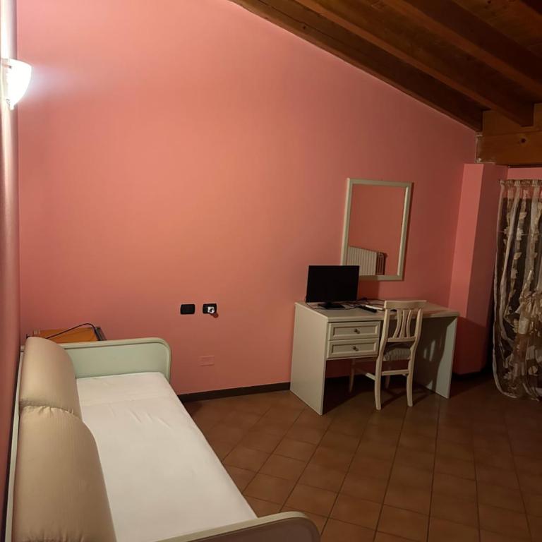 AFFITTACAMERE MAMELI - Large Double or Twin Room - 4