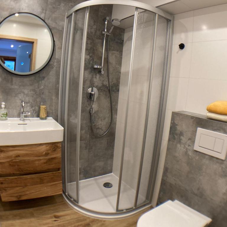 Haus Standlgut Rauris -- incl Sommercard - Doppelzimmer mit eigenem Bad - 1