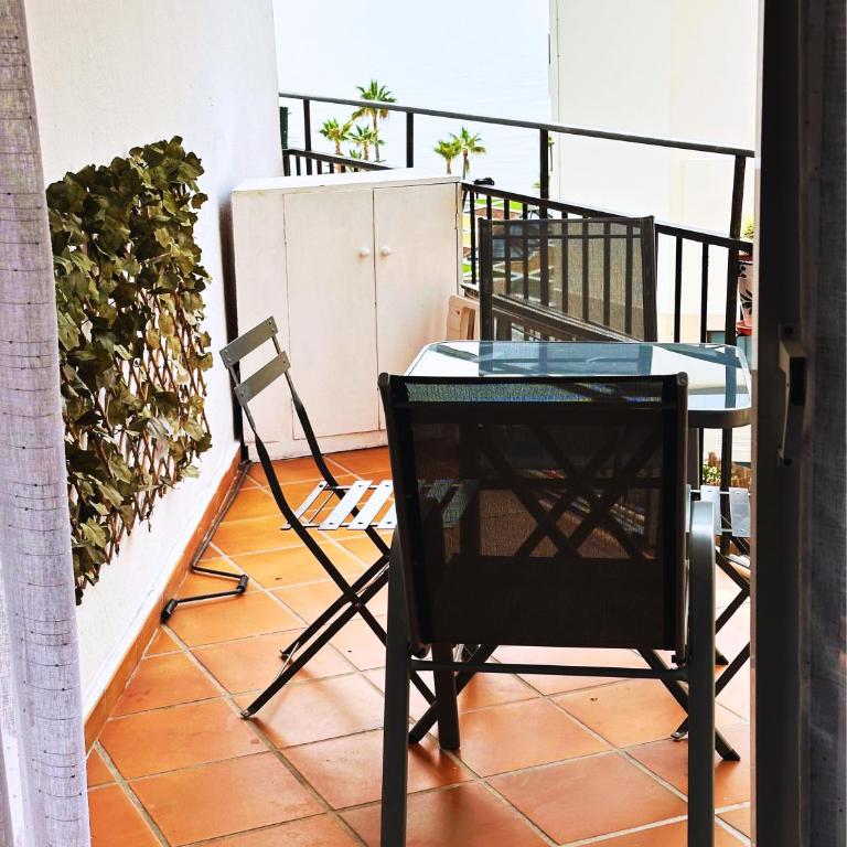 Apartamentos Torre de Marbella El Fuerte - Heart of Marbella, Steps from the Beach - One-Bedroom Apartment - 9