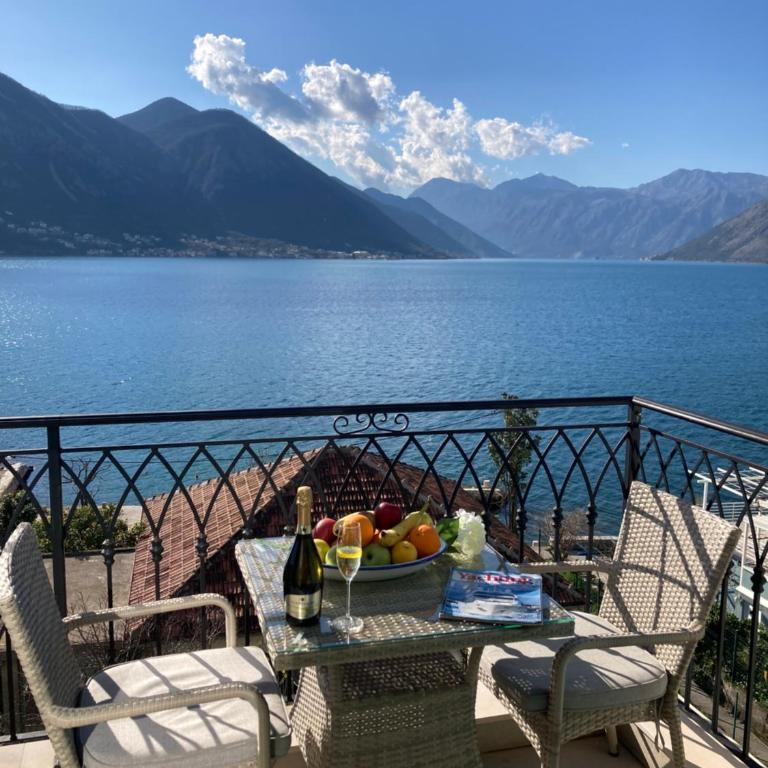 Lux Apartment, Astonishing View, 20m From Beach - One-Bedroom Apartment - 1