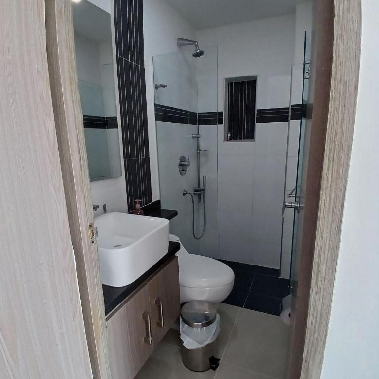 302 Moderno Aparta-Suite en Versalles Tipo Loft - Cali Tower Suites & Lofts - Suite - 9