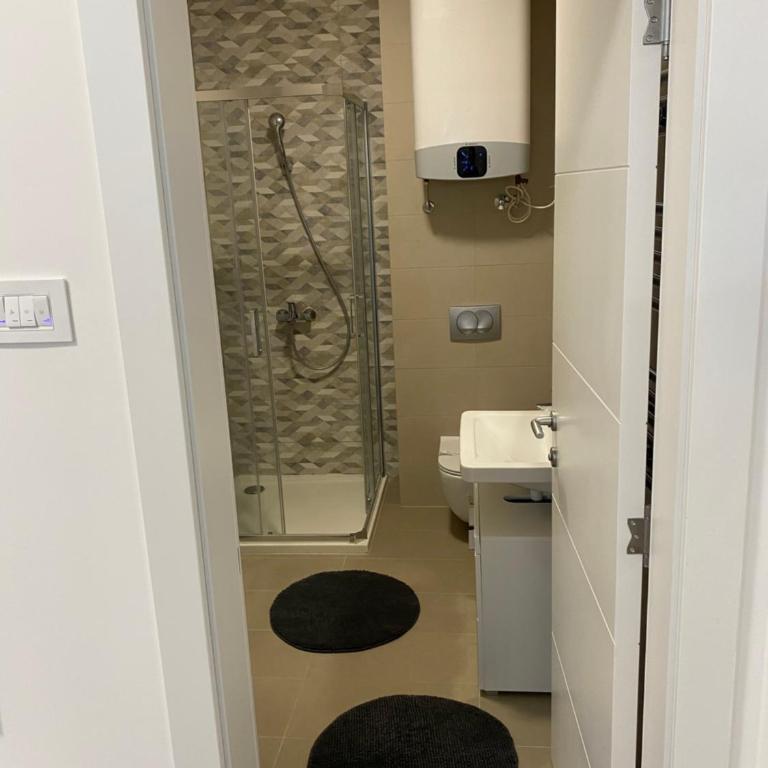 LUSSO 2 - Two-Bedroom Apartment - 16