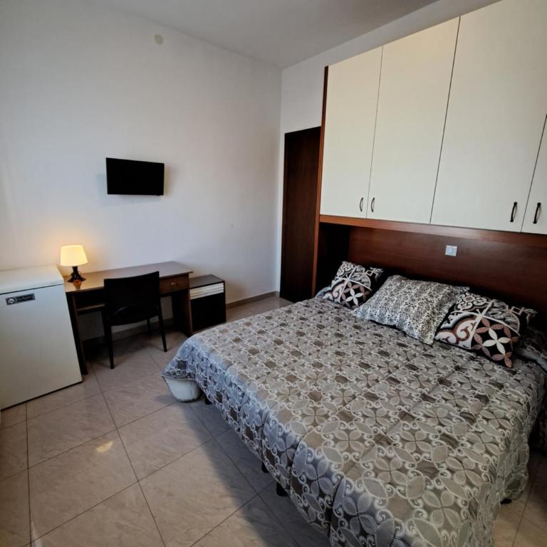 Le Terrazze Rooms & Studios - Camera Matrimoniale con Bagno Privato - 3