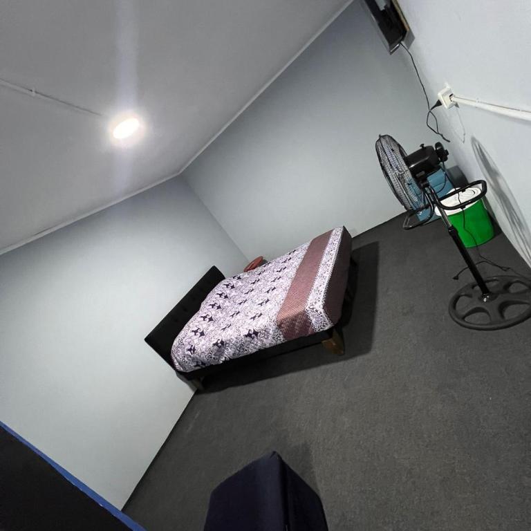 Hostal House 995 - Habitación Doble con baño privado - 6