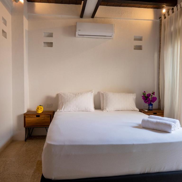 Casa Familiar - Maria de las Palmas -Getsemani - Three-Bedroom House - 30