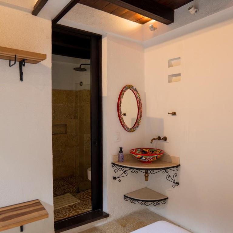 Casa Familiar - Maria de las Palmas -Getsemani - Three-Bedroom House - 35