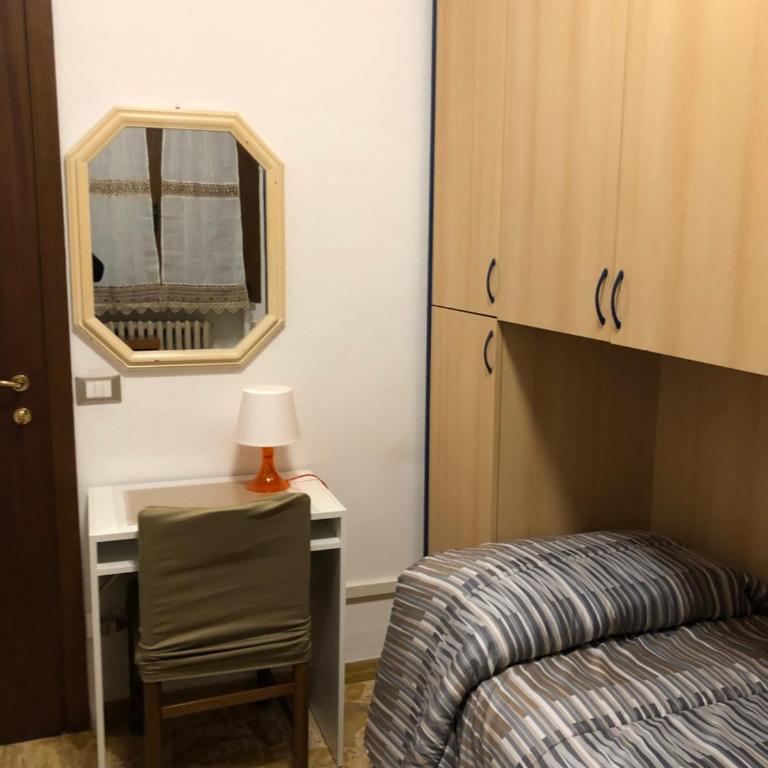 Le Terrazze - Camera Doppia con Letti Singoli con Bagno Privato Esterno - 9