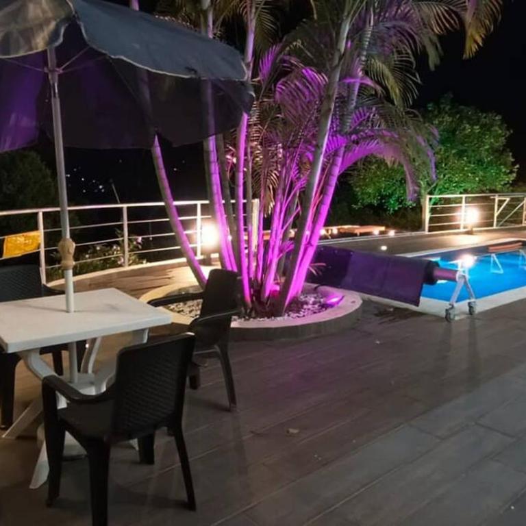 Casa campestre con piscina climatizada a 1 hora de Bogota - Casa de 4 dormitorios - 19