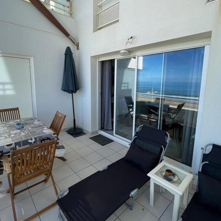 Appartement T2 avec terrasse, climatisation et parking à Capbreton - FR-1-413-236 - Appartement - 3