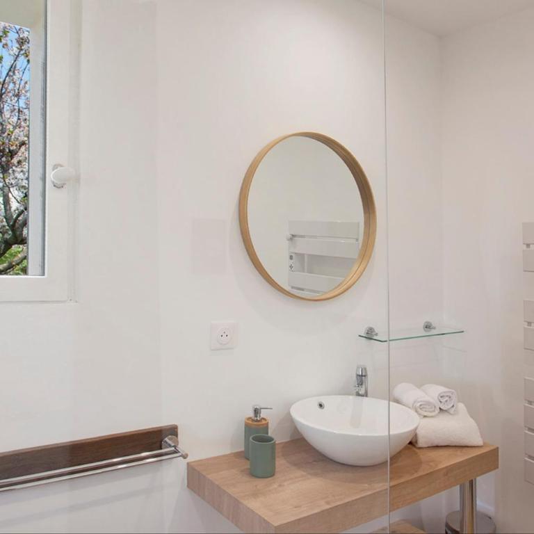 Villa "Albizzia" avec terrasse et jardin 6 à 8 personnes - Villa - 25