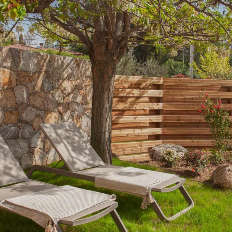 Villa "Albizzia" avec terrasse et jardin 6 à 8 personnes - Villa - 8