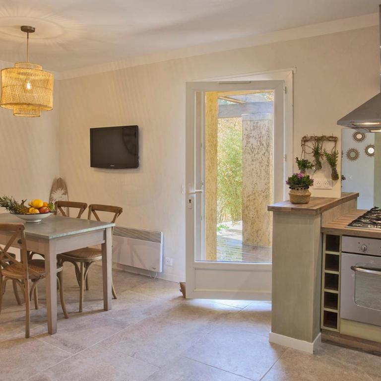 Maisonnette "Bambou" une chambre avec jardin - 2 à 4 personnes - Villa - 10