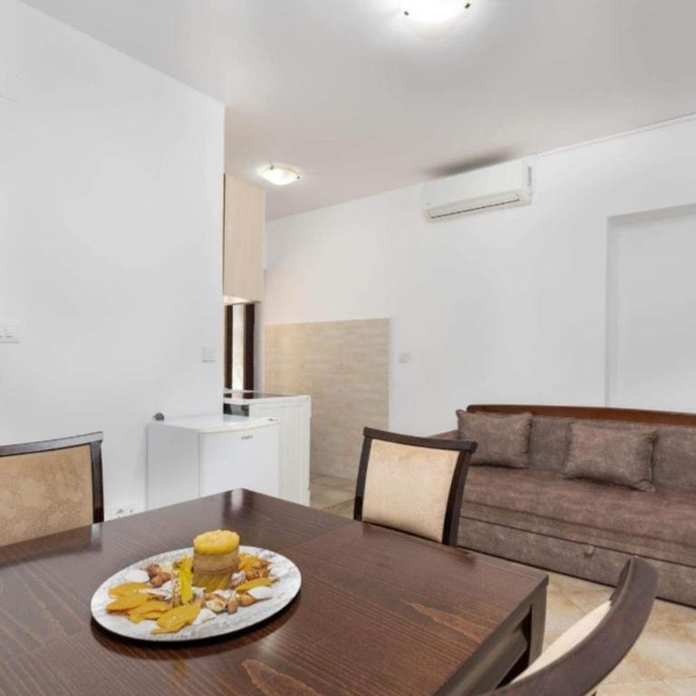 Tea - One-Bedroom Apartment - 3